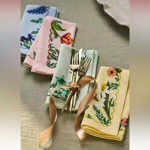Anthropologie Eden cotton floral Napkins, Set of 4 pink blue yellow green flower